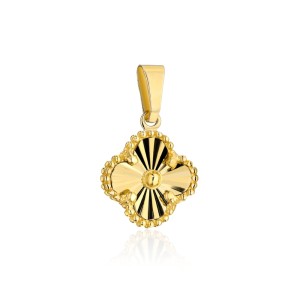 Gold diamond clover pendant, 8 mm