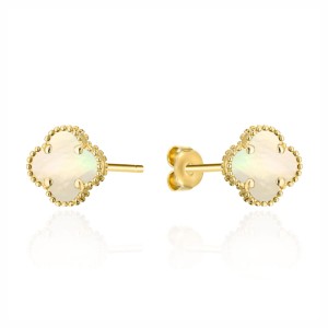 Gold clover earrings with mother of pearl, 11 mm