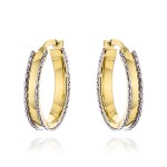 Kolczyki złote kółka zdobione na brzegach w dwóch kolorach złota