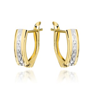 Kolczyki złote z diamentowaniem na środku na angielskim zapięciu