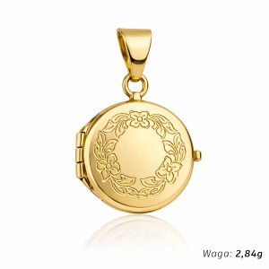 Ring box pendant with an engraved flower