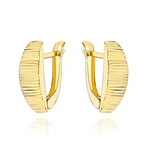 Gold earrings decorated with crosswise grooves, 375
