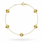 Gold bracelet with diamond clovers