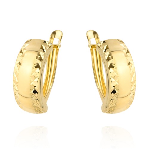 Kolczyki złote diamentowane na obu brzegach szer. 5 mm